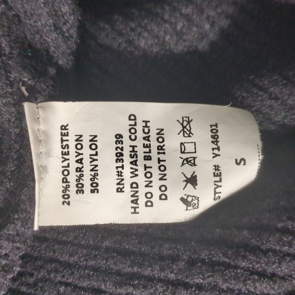 DO+BE Classic Black Crew Neck Sweater Size S - Picture 6 of 6